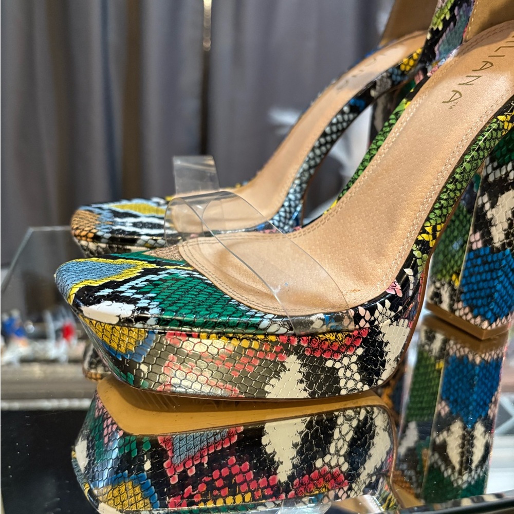 LILIANA SNAKESKIN
YUKO PLATFORM CHUNKY HEEL - Picture 4 of 6